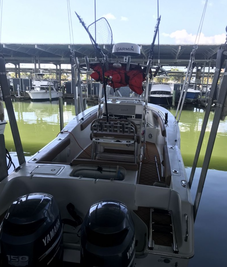 26’ luxury center console