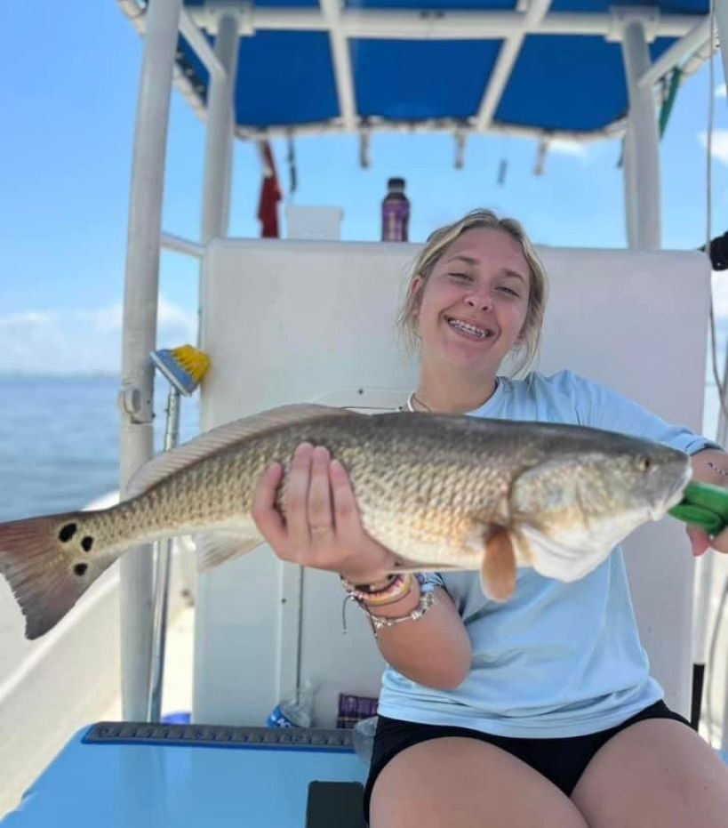 Saint Petersburg FL inshore fishing charter boat targeting redfish, trout, and snook species