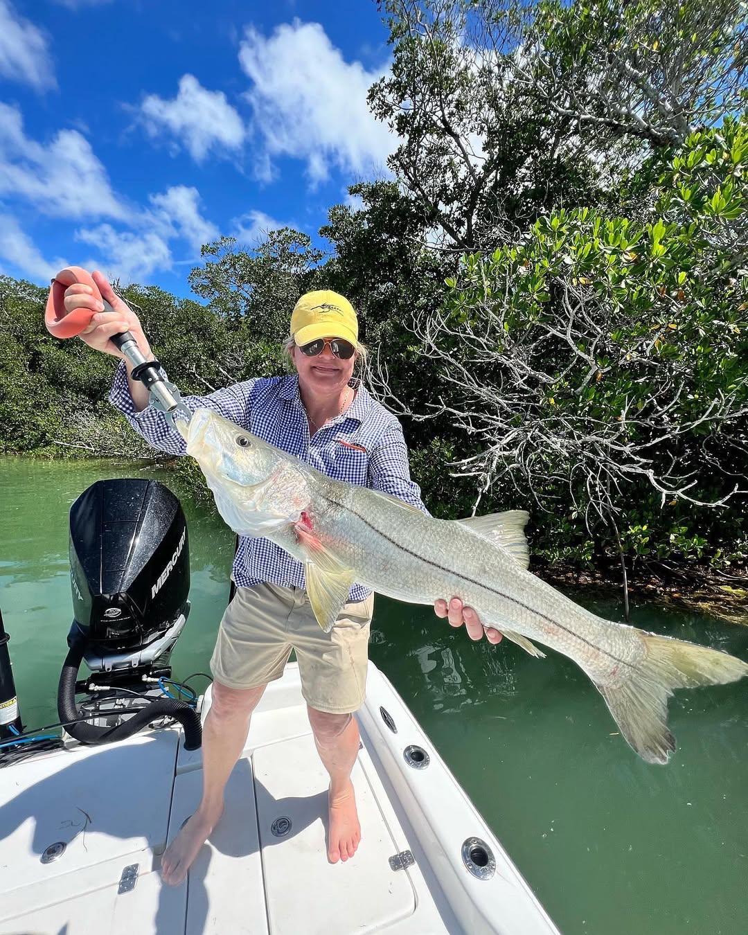 Florida Keys inshore fishing charter boat targeting tarpon, bonefish, snapper in backcountry waters