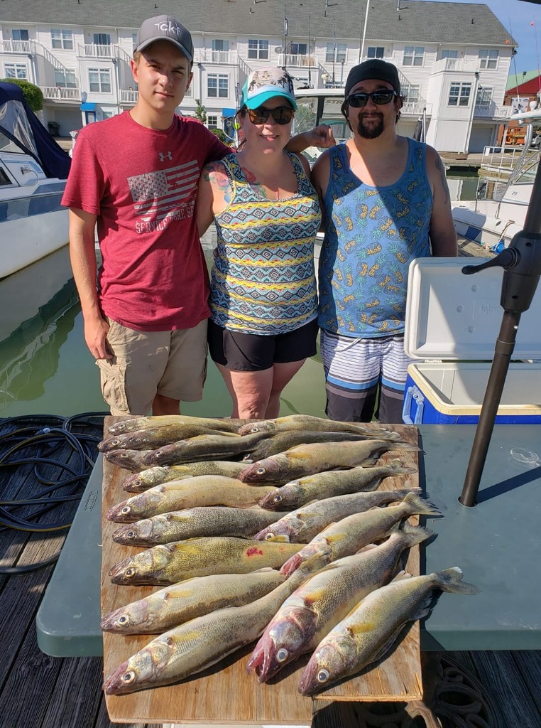 3 anglers fishing in OH with great catch