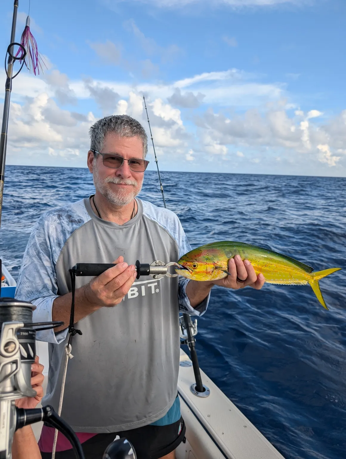 1 person fishing in FL waters