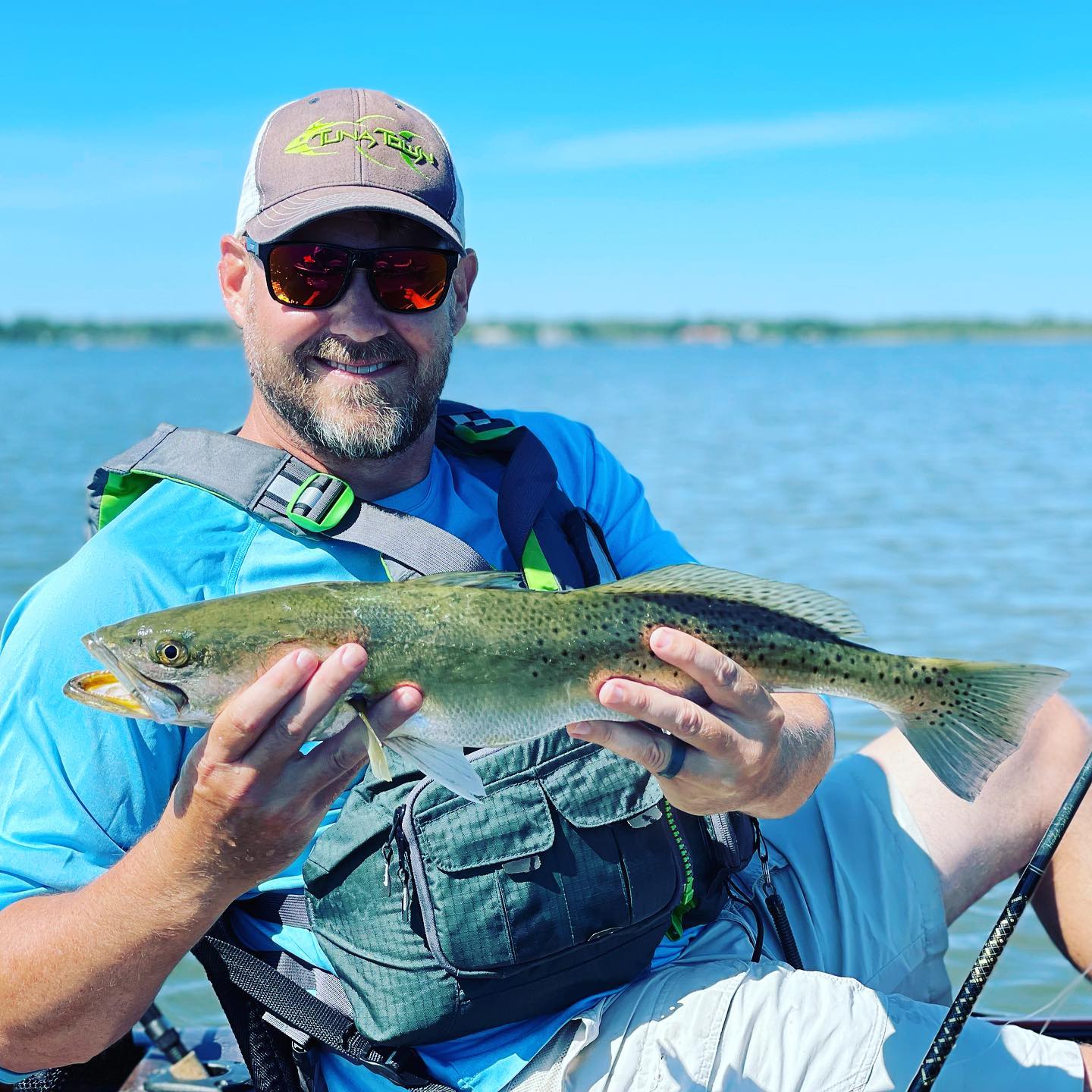 Angler catches a 20-inch fish in FL