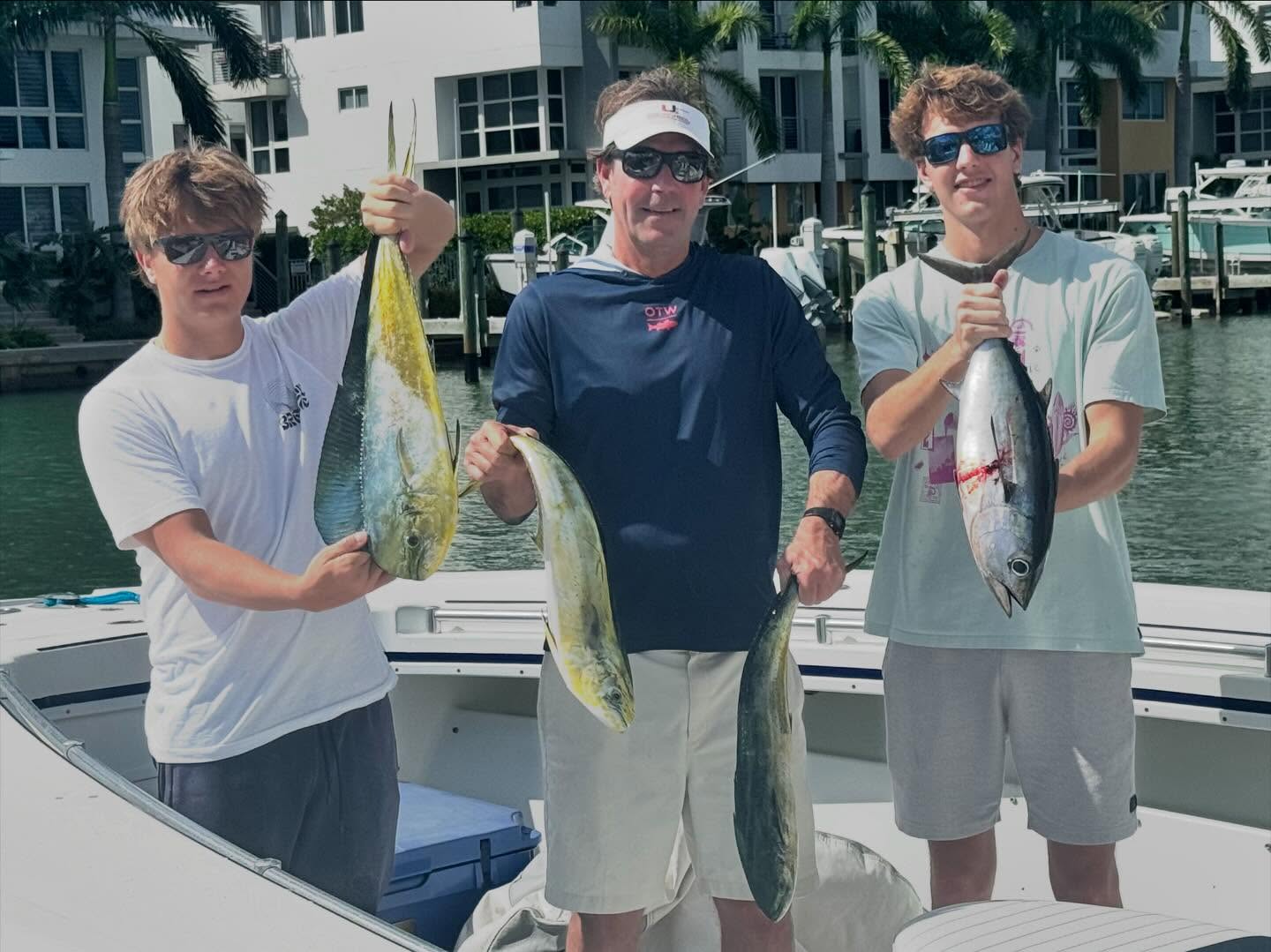 4 fishing rods with 3 people in FL