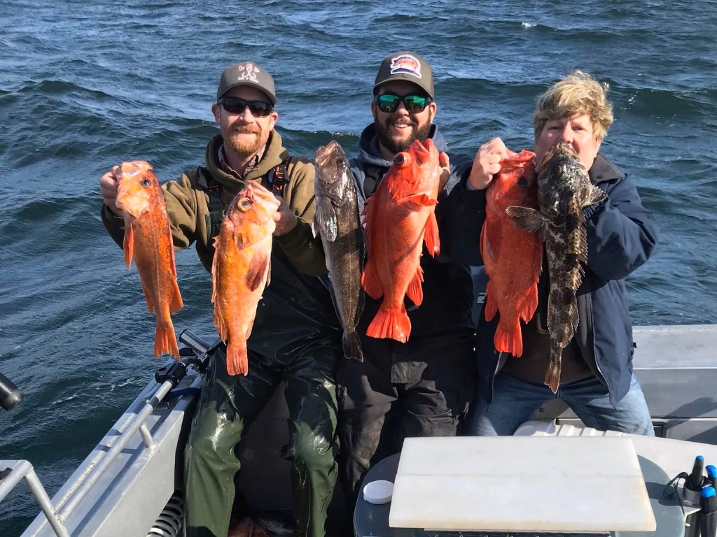 Anglers with a bounty of 5 big fish in Fortuna