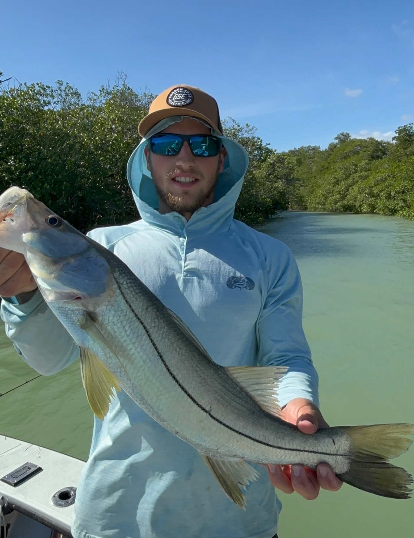 Key Largo 4-hour inshore fishing charter boat with fishing gear and tackle ready for departure
