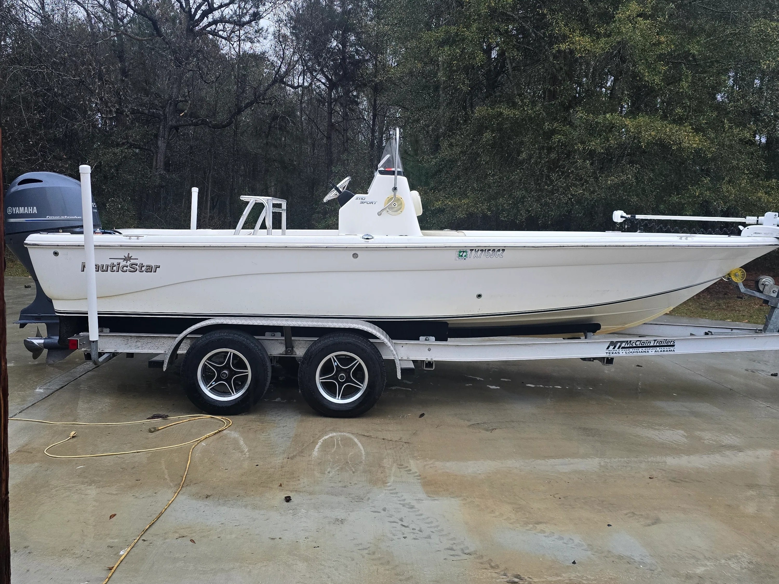 Nautic Star 22'