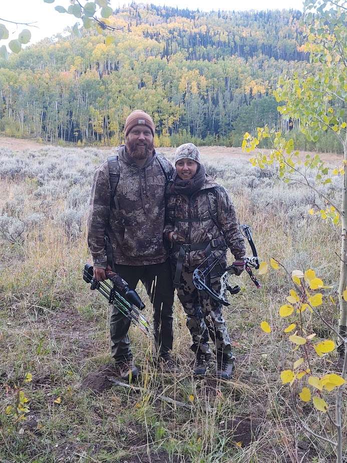 Two people enjoying a hunting adventure in Pinedale