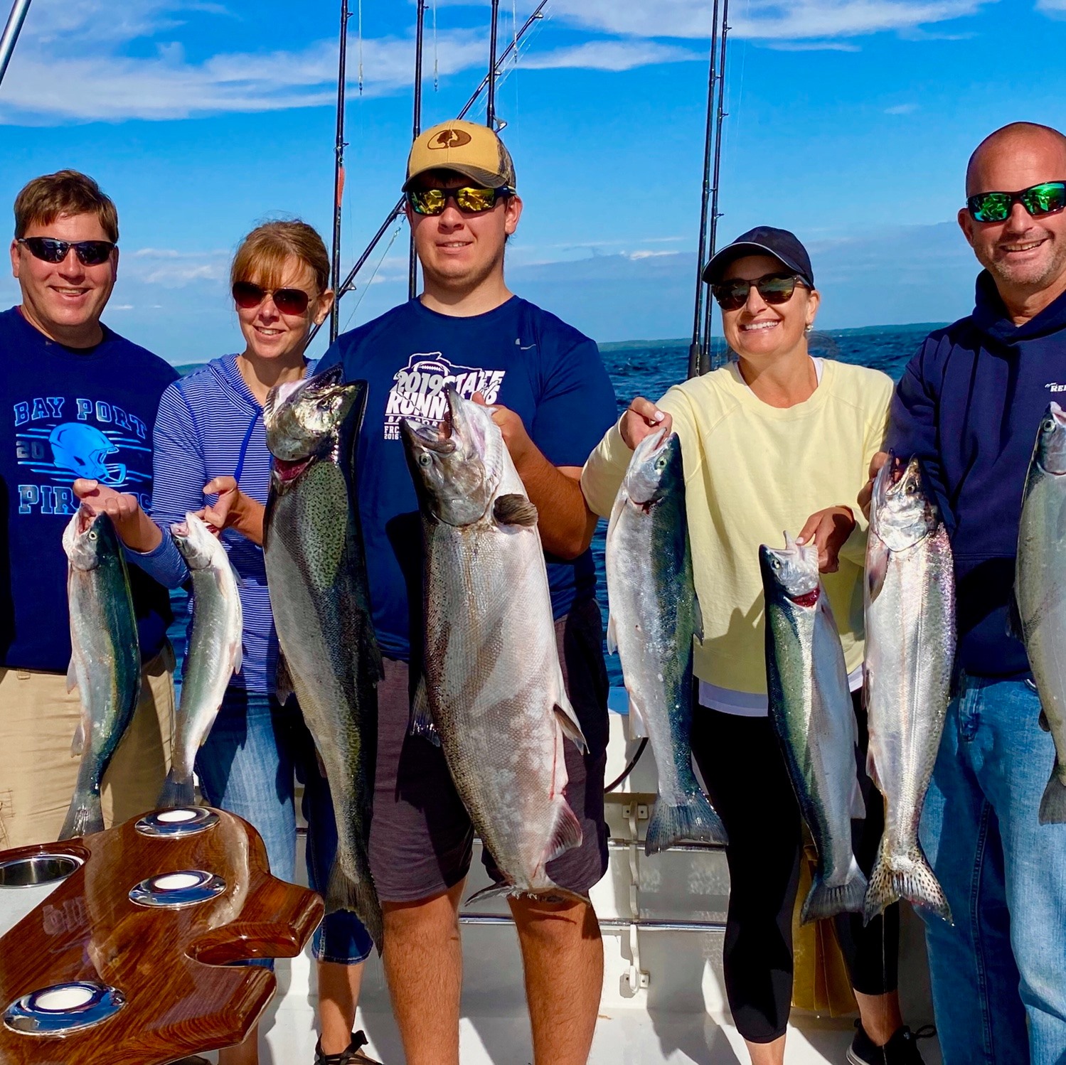 8 big fish caught by 5 anglers in Sturgeon Bay