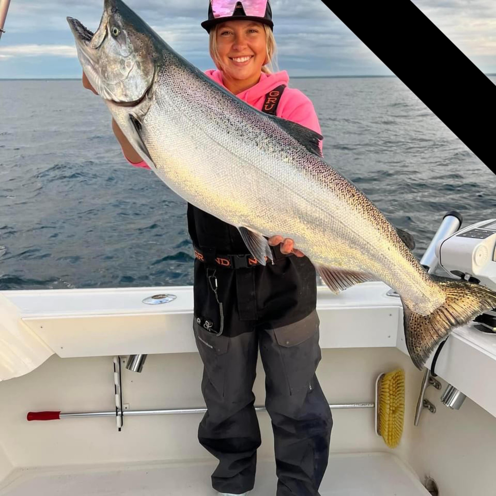 Chinook salmon caught in Sturgeon Bay