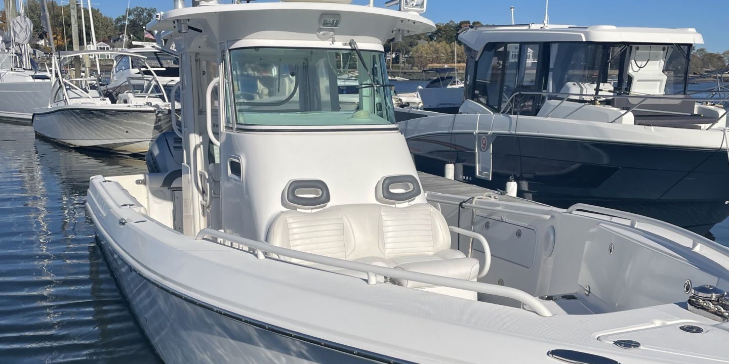 Everglades (Center console)